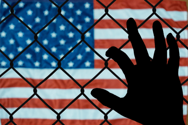 Защита от депортации